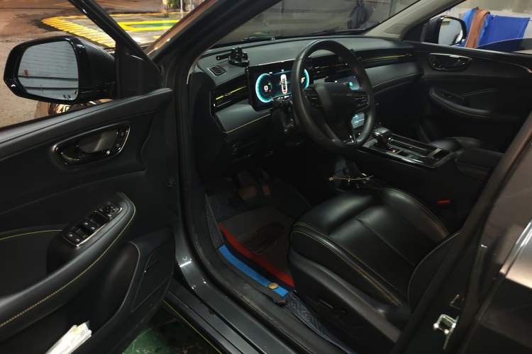 Used Roewe RX5 2021 PLUS 330TGI Automatic National Style Smart Enjoyment Edition Driver Seat