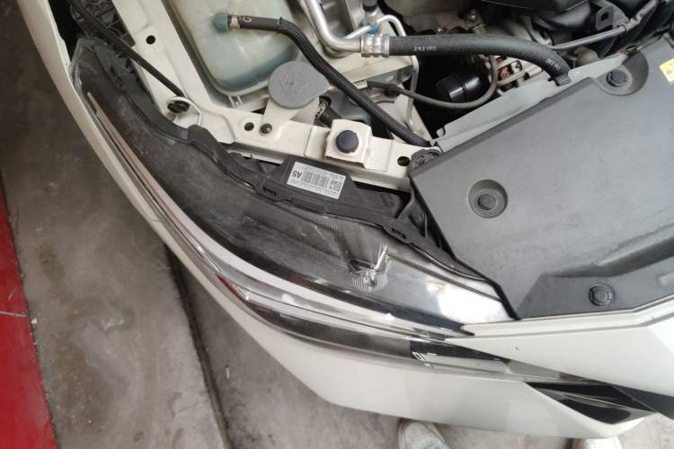 Used Nissan Sylphy 2020 1.6L XL CVT Enjoyment Edition Right Front Headlight