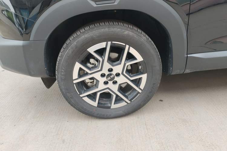 Used BAIC Off-Road BJ30 2026 Model Traveler 1.5T Hybrid Standard Version Exterior 2