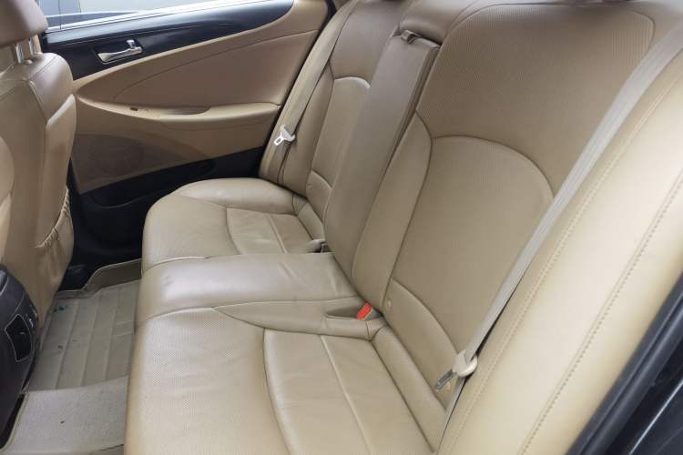 Used Hyundai Sonata 2013 2.0L Automatic Luxury Edition
