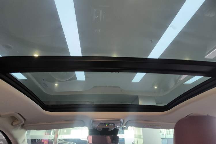 Used Hongqi H5 2024 2.0T Automatic Smart Connect Flagship Edition
