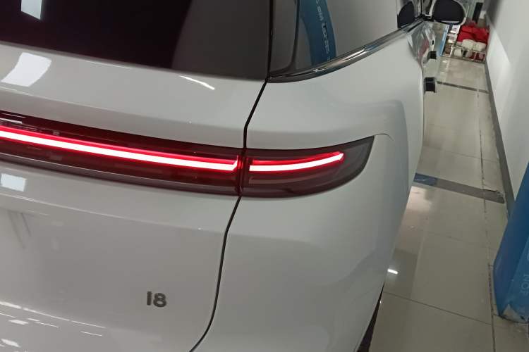 Used Li Auto Li Auto i8 2025 Model Standard Version