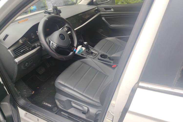 Used Volkswagen Lavida 2021 1.5L Automatic Vision Edition