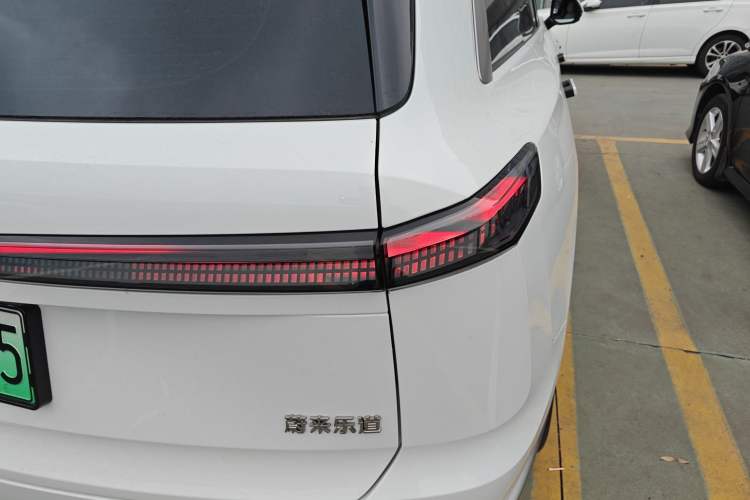 Used ONVO Luxeed L90 2025 Model—Ultra Six-Seater Version Right Rear Taillight