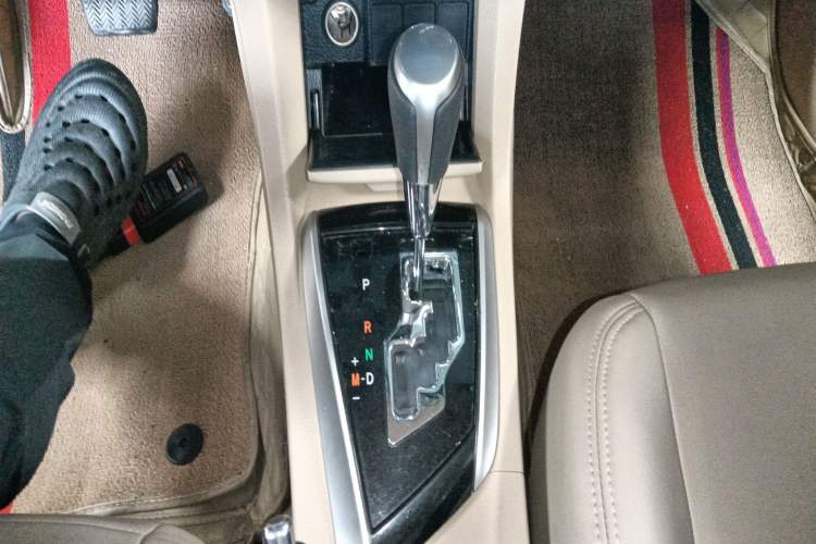 Used Toyota Corolla 2017 1.2T CVT GL
