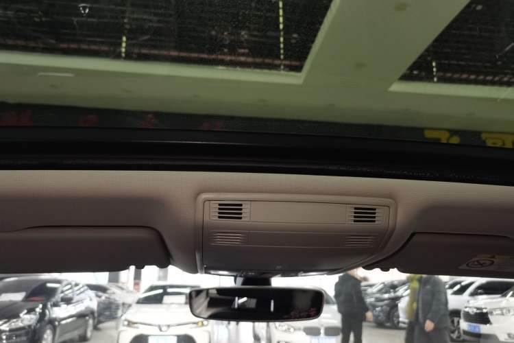 Used Volkswagen Magotan 2020 330TSI DSG Luxury Edition Headliner