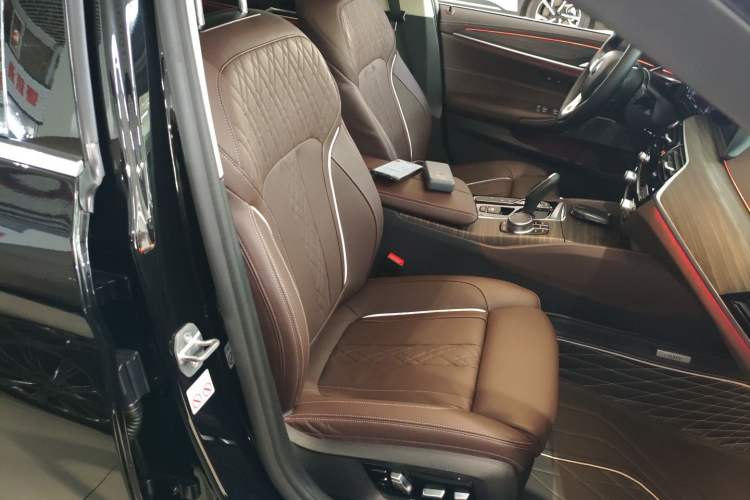 Used BMW 5 Series New Energy 2020 Mileage Upgrade Version 530Le Pioneer Edition