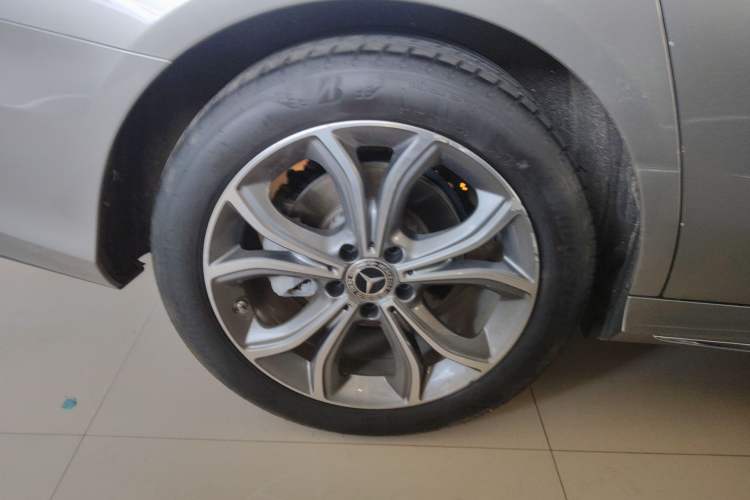 Used Mercedes-Benz E-Class 2021 E 300 L Sporty and Stylish Model