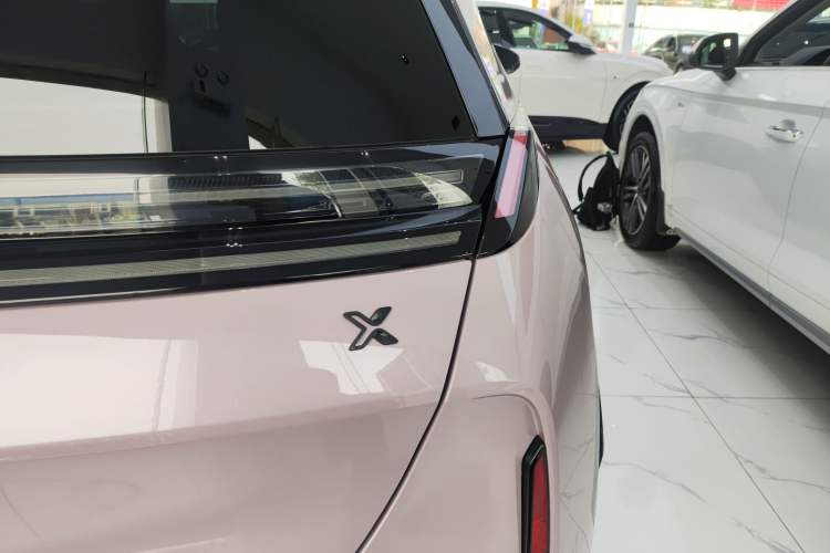 Used Zeekr X 2025 5-Seater Four-Wheel Drive Sport Version
