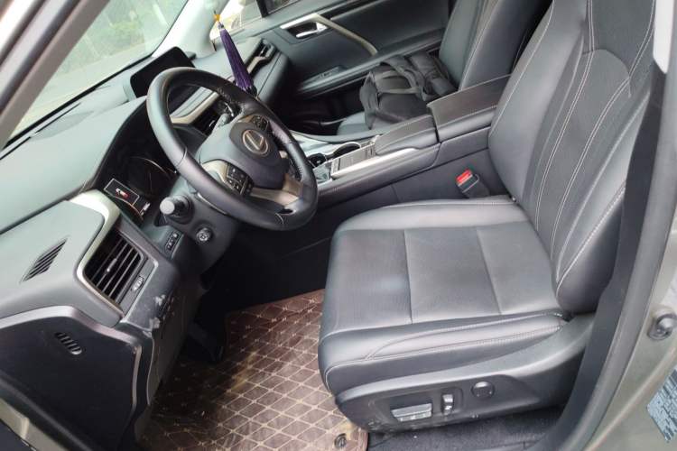 Used Lexus RX 2020 Facelifted 300 4x4 Elegant Edition Left Front Seat