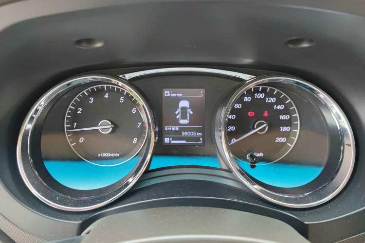 Used Wuling Hongguang 2015 1.5L S1 Comfort China V Standard
