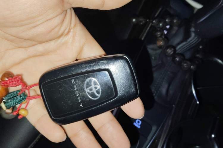 Used Toyota Camry 2019 2.0G Luxury Edition China VI Standard Vehicle Key