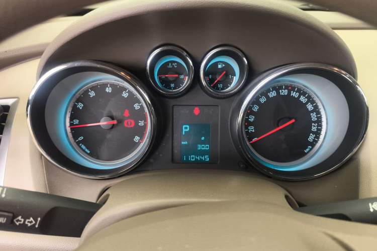 Used Buick GT 2013 GT 1.6L Automatic Fashion Edition Instrument Cluster