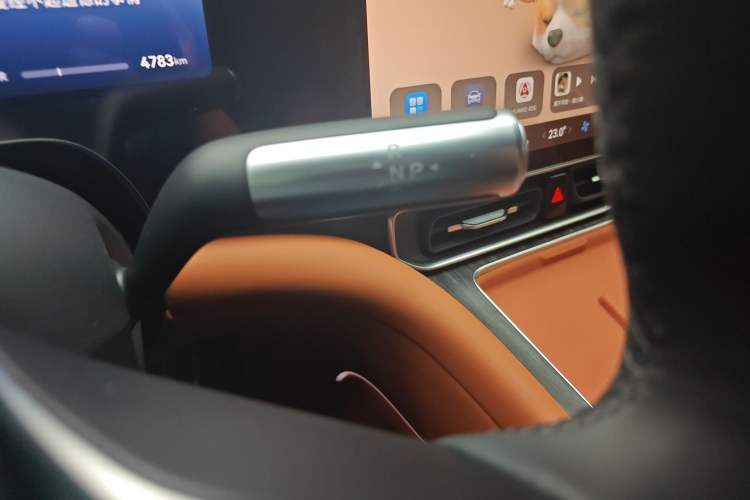 Used Hima AITO M9 2025 Extended-Range Max Version 52 kWh 6-Seater Edition
