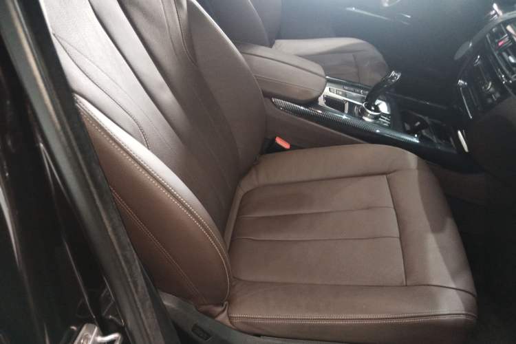 Used BMW X5 2017 xDrive28i
