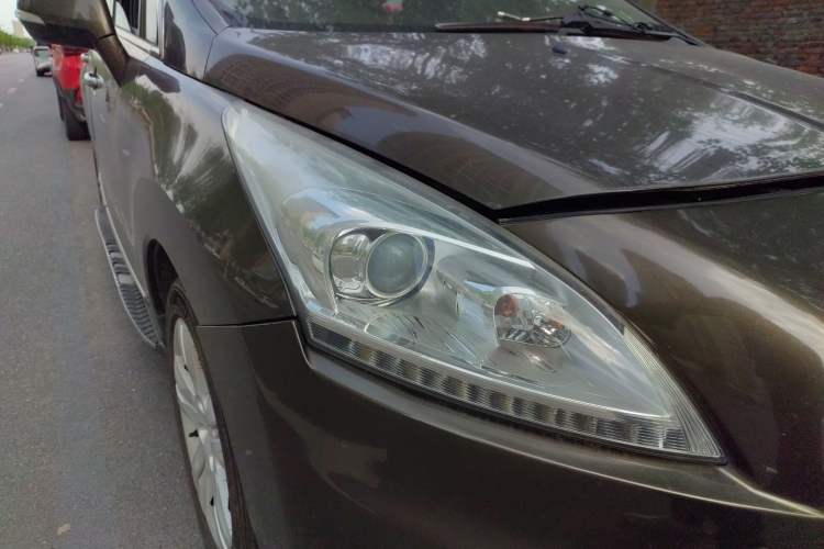 Used Peugeot 3008 2013 1.6THP Automatic Prestige Edition Right Front Headlight