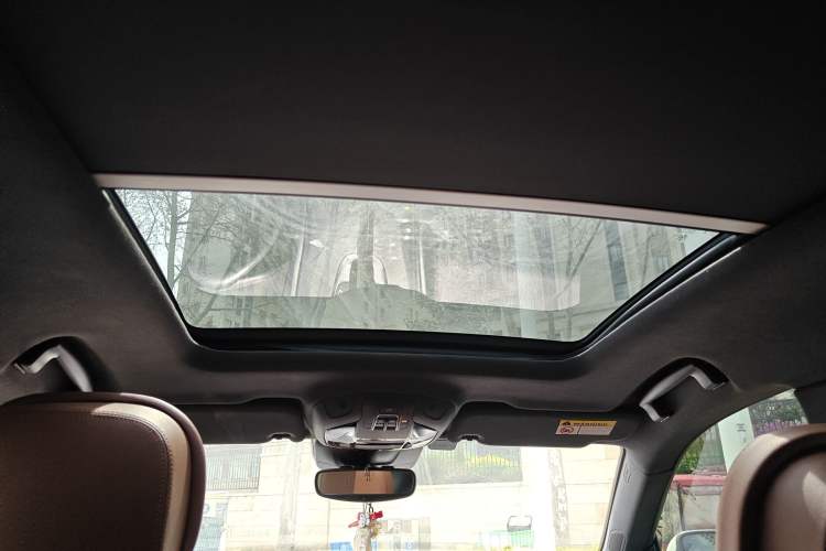 Used Maserati Levante 2018 3.0T Classic Edition Headliner