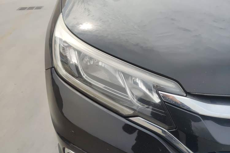 Used Honda CR-V 2015 2.0L two-wheel drive urban version
