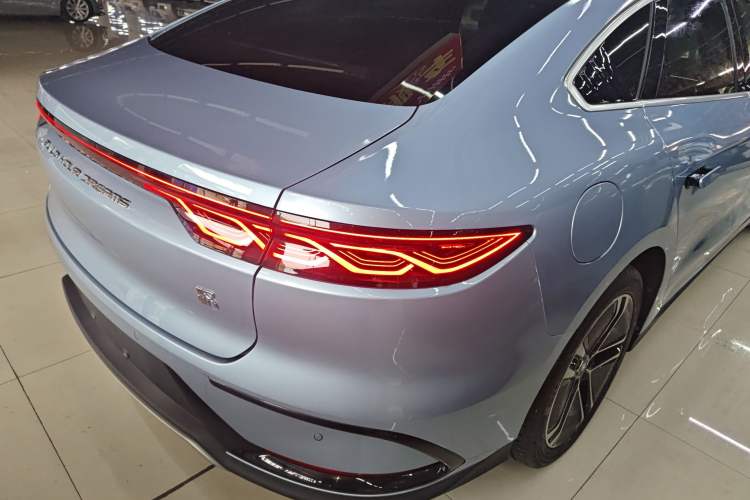 Used BYD Han 2023 EV Champion Edition 605KM Front-Drive Premium Model Right Rear Taillight