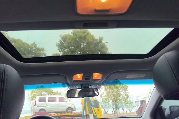 Used Hyundai Elantra (6th Generation / Lingdong) 2016 1.6L Automatic ZhiXuan – Elite Version
