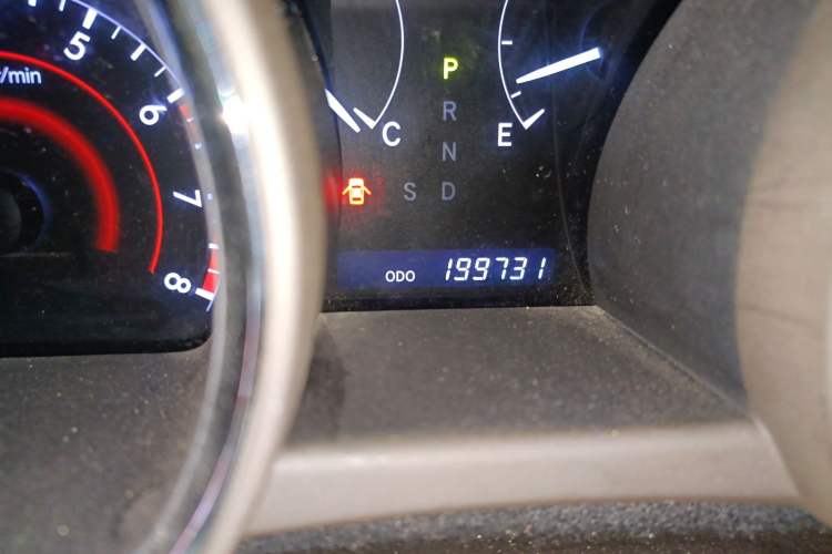 Used Toyota Highlander 2013 2.7L Two-Wheel Drive 5-Seater Purple Gold Edition