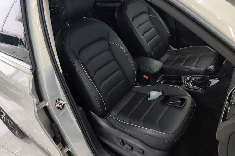 Used Volkswagen Tiguan L 2017 330TSI Automatic Two-Wheel Drive Flagship Edition