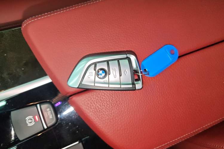 Used BMW 5 Series 2020 530Li Leading Model M Sport Package Vehicle Key