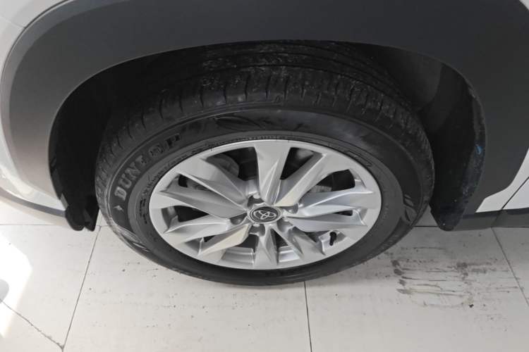 Used Toyota Corolla Cross 2024 2.0L Smart Electric Hybrid Dual-Engine Pioneer Edition
