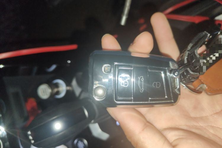 Used Volkswagen T-ROC 2019 280TSI DSG Two-Wheel Drive Comfort Version China VI Standard