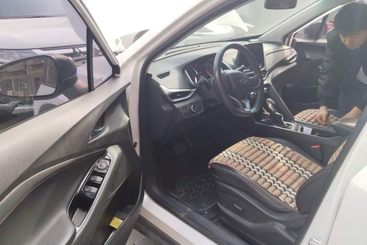 Used Chevrolet Orlando 2019 Redline 530T Automatic Enjoyment Version (5+2 Seating) China VI Driver Seat