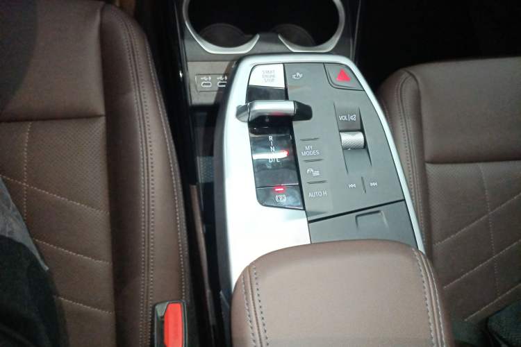 Used BMW X1 2023 sDrive25Li X Design Package Gear Lever