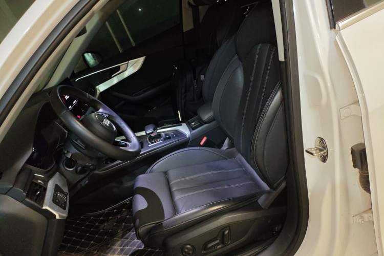 Used Audi A4L 2023 40 TFSI Fashion Dynamic Model
