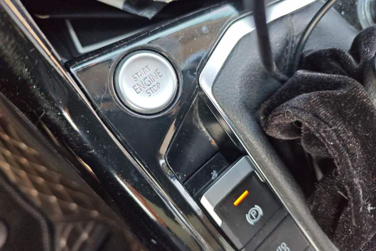 Used Volkswagen Tayron X 2020 330TSI Two-Wheel Drive Luxury Smart Connectivity Version