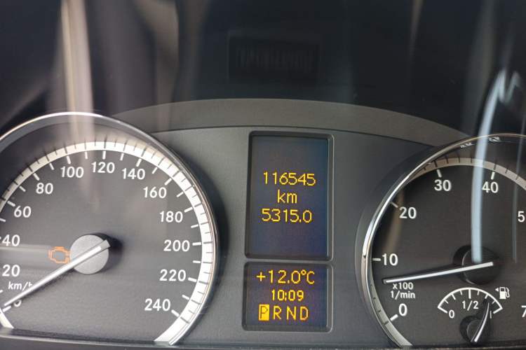 Used Mercedes-Benz Viano 2013 3.0L Comfort Edition