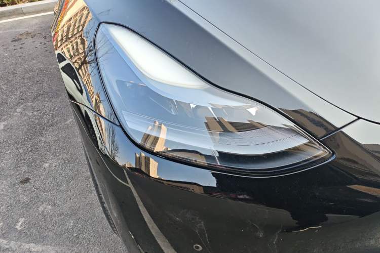 Used Tesla Model Y 2022 Rear-Wheel-Drive Version Right Front Headlight