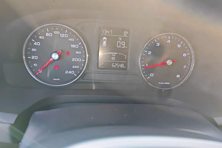 Used Roewe i6 2020 PLUS 1.6L CVT 4G Connected Glory Flagship Edition