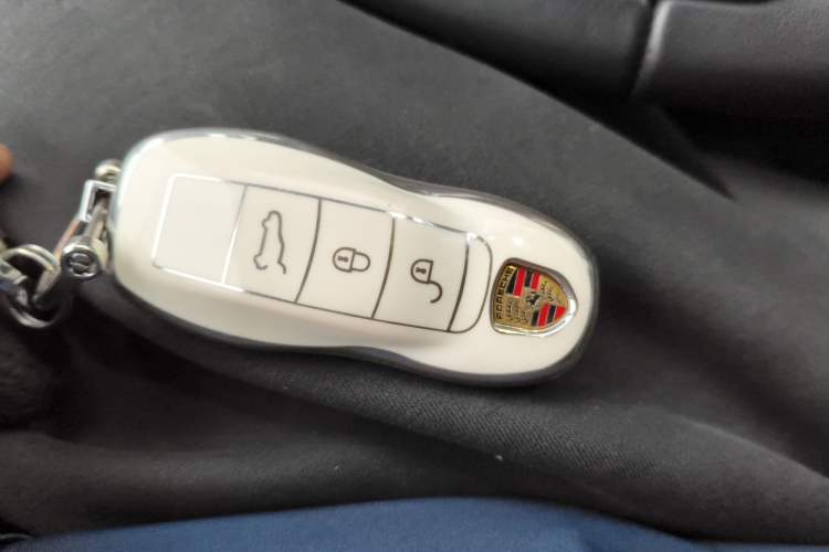 Used Porsche 718 2022 Boxster 2.0T Vehicle Key