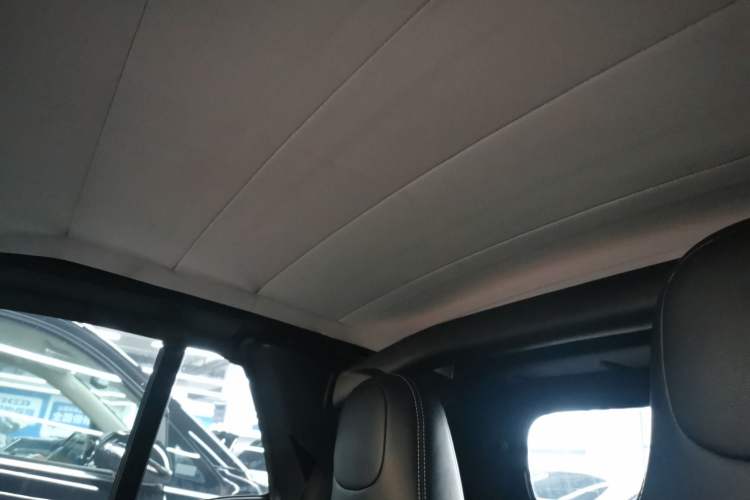 Used smart fortwo 2018 1.0L 52kW Convertible Passion Edition China V Standard
