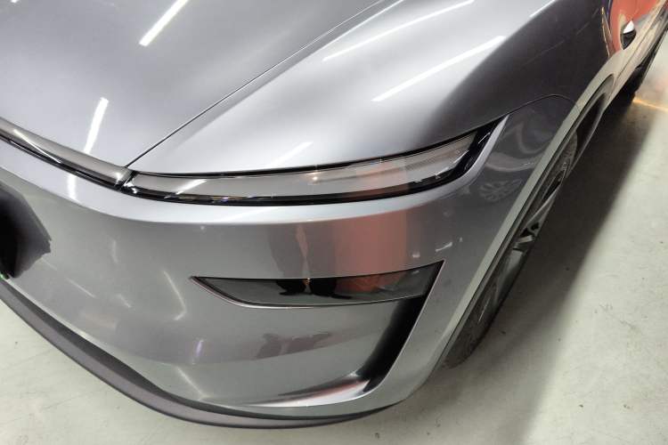 Used Tesla Model Y 2025 Rear-Wheel-Drive Version
