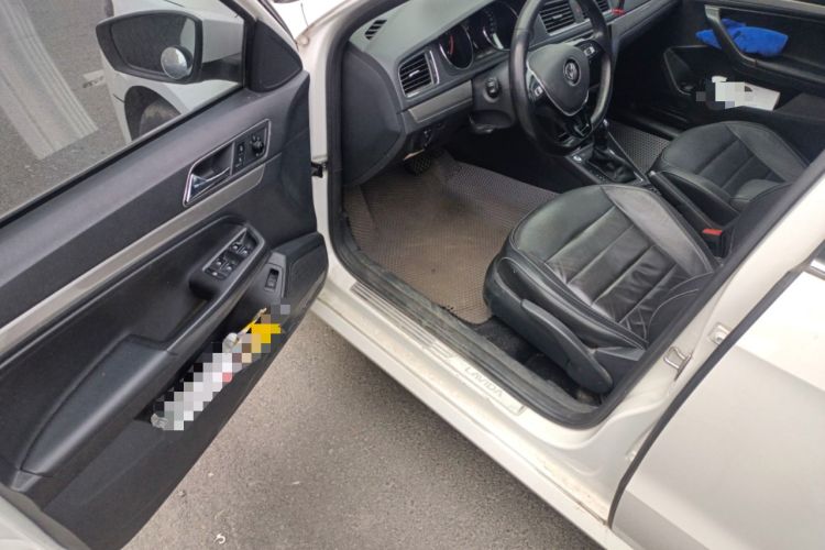 Used Volkswagen Lavida 2017 1.6L Automatic Comfort Edition
