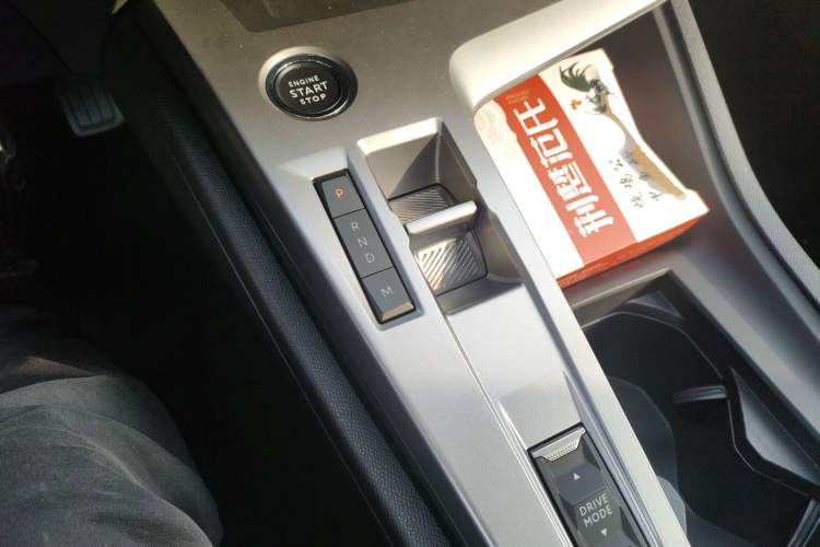 Used Peugeot 408X 2023 Gravity Edition
