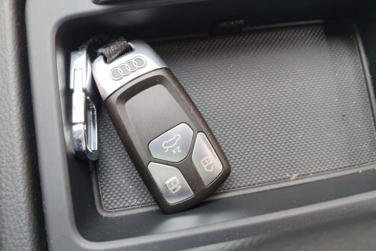 Used Audi Q5L 2020 40 TFSI Prestige Fashion Edition Vehicle Key