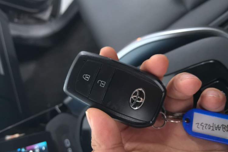 Used Toyota bZ3 2023 517 km Elite PRO Vehicle Key