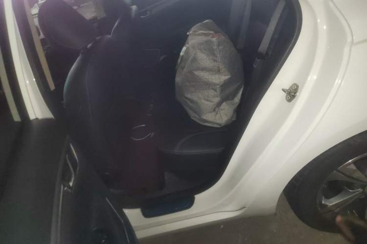 Used Geely Auto Emgrand GL 2018 1.8L DCT Elite Smart Connectivity Version
