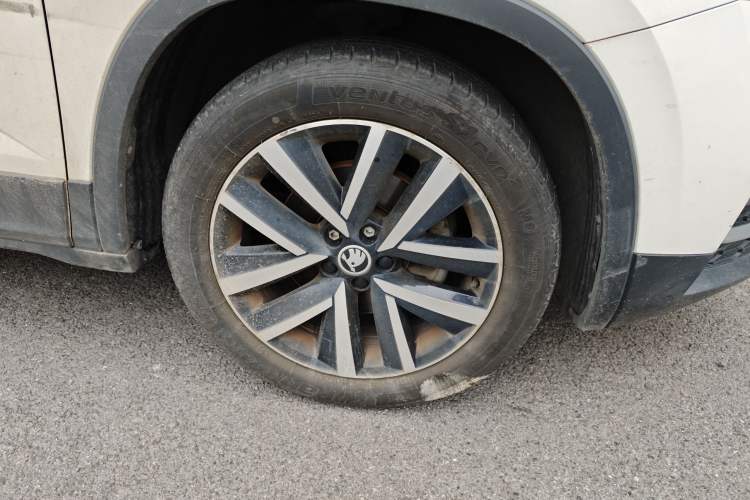 Used Skoda Kamiq 2018 1.5L Automatic Comfort Edition China VI Standard Right Front Wheel Hub