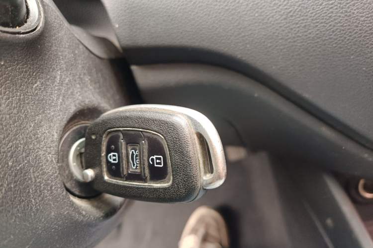 Used Hyundai Verna RV 2017 1.4L Automatic Cool Edition GLS China V Emission Standard
