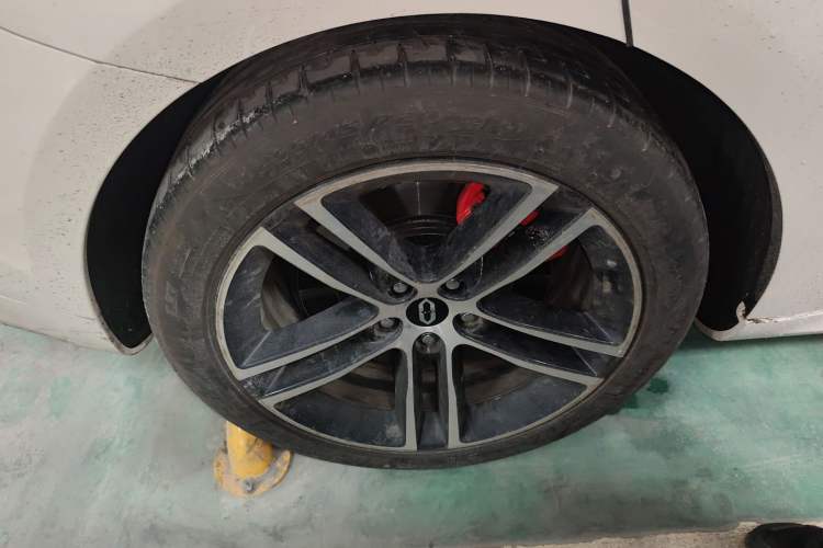 Used Hima AITO M5 2025 Extended-Range Ultra All-Wheel-Drive Version Exterior 5