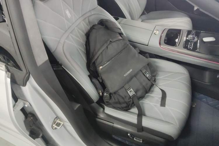 Used Geely Galaxy E8 2025 575 km Exploration Intelligent Driving Edition Right Front Seat