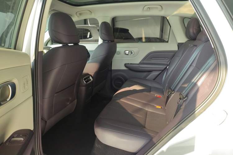 Used Leapmotor B10 2025 510 Joyful Edition Left Rear Seat