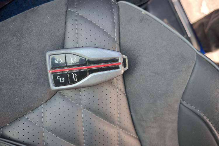 Used Hongqi HS5 2019 2.0T Smart Connect Flagship Edition Vehicle Key